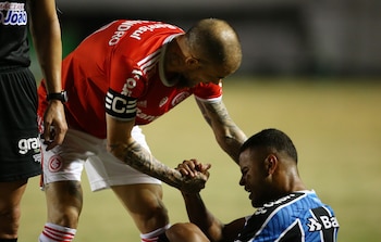 D'Alessandro asiste a Alisson luego