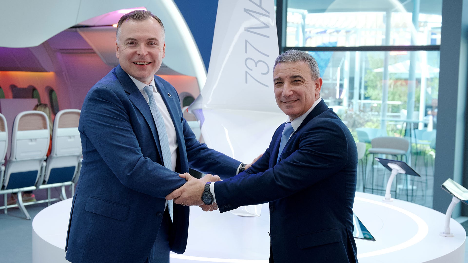 José Sicilia, VIP Sales de Boeing Latinoamérica, con Lombardo