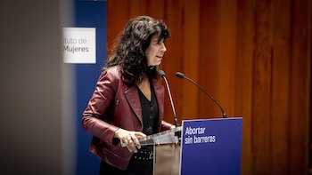 El Gobierno niega un recorte del 35% contra la trata y aclara que reubicó fondos en atención a víctimas de prostitución