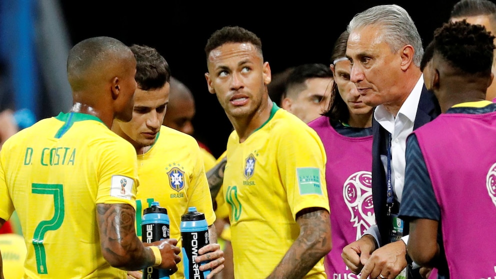 Brilló en Brasil, lo echaron de su club tras quedar preso por no cumplir con la manutención y volverá a jugar en la Serie D de Italia Brilló en Brasil, lo echaron de su club tras quedar preso por no cumplir con la manutención y volverá a jugar en la Serie D de Italia