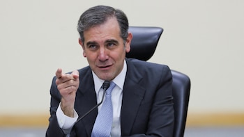 Lorenzo Córdova responde a Sheinbaum y asegura que no hallaron irregularidades durante su gestión en el INE