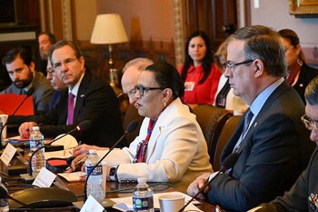 Marcelo Ebrard encabezó la delegación