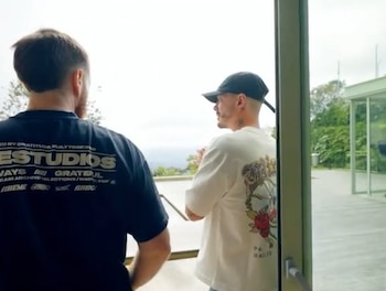 J Balvin sorprende a Ibai