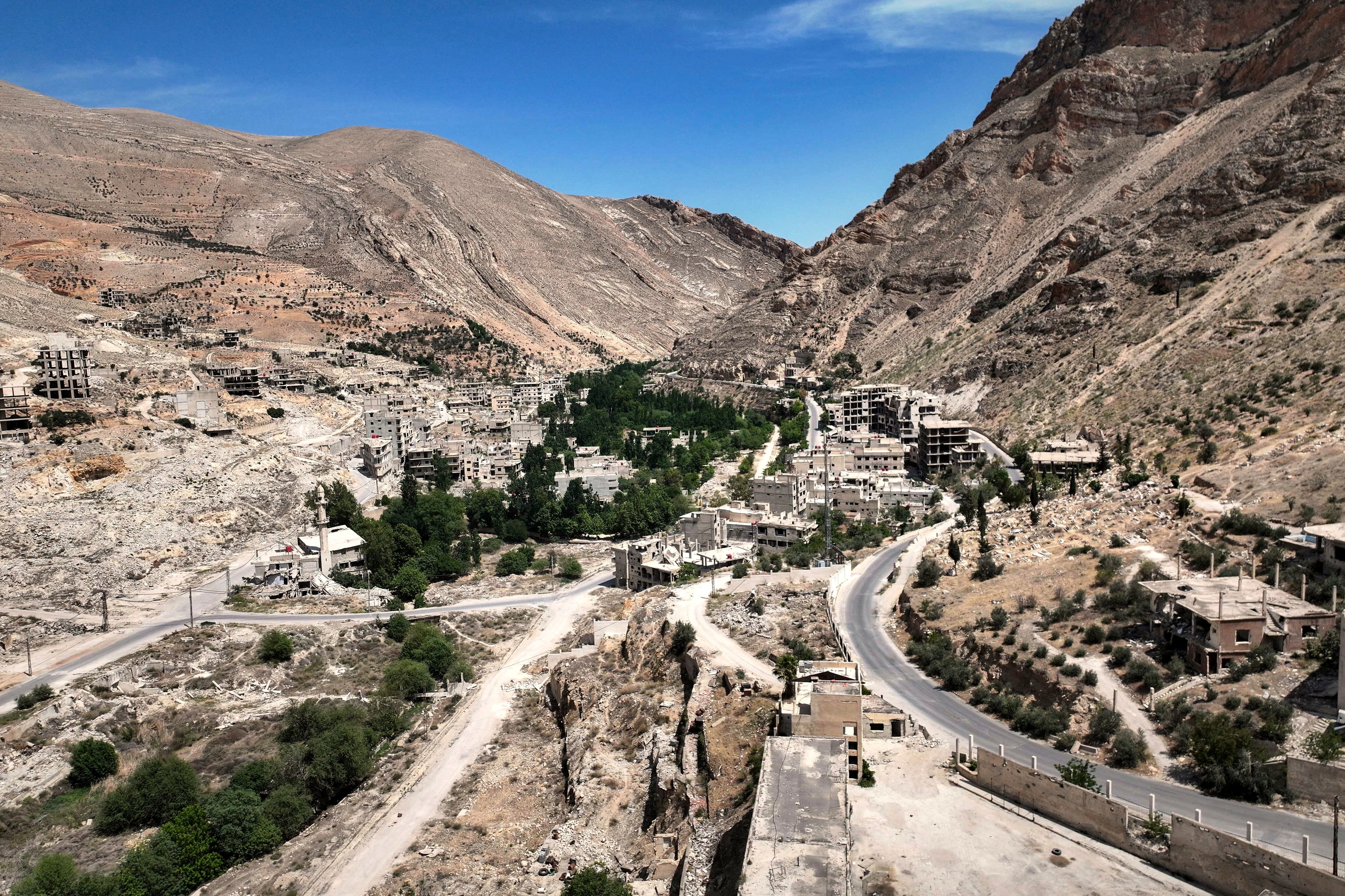 Las autoridades qataríes anunciaron hace dos semanas el hallazgo de los restos de 30 personas que habrían sido secuestradas y ejecutadas por Estado Islámico. (AP Foto/Ghaith Alsayed)