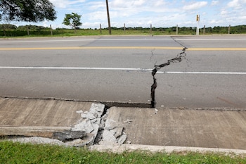 A view of damaged asphalt after a strong earthquake in Santa Cecilia, Paratebueno, Colombia, June 8, 2025. REUTERS/Santiago Molina Fernandez