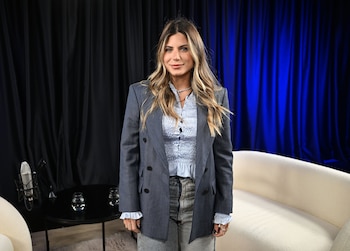 Ellas - Delfina Ferro