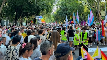 Un Orgullo multitudinario desfila bajo el lema “disidencia y resistencia” en Madrid: “Hemos pasado de una dictadura que reprimía a ser un referente mundial en derechos LGTBI”