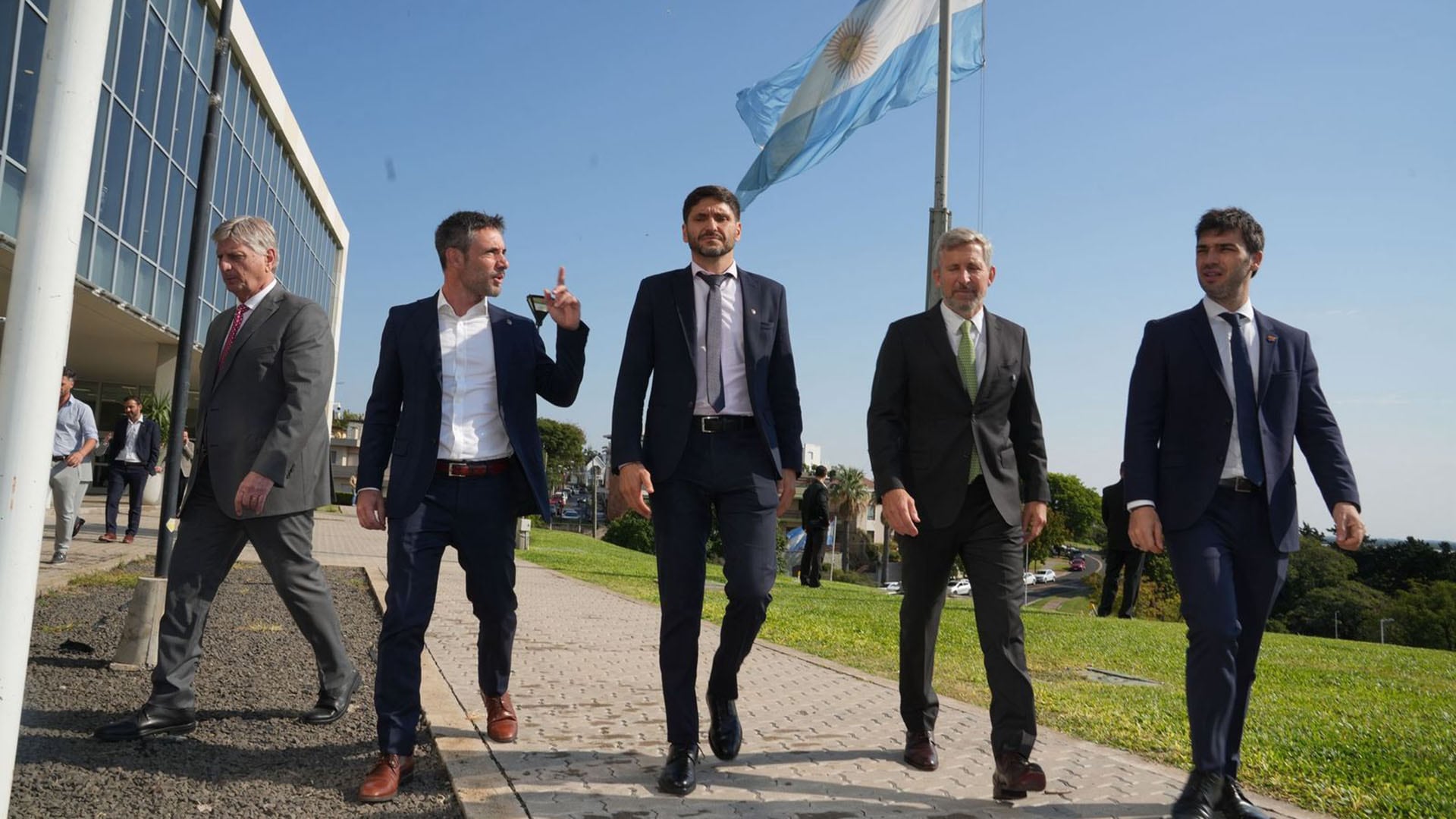 El Consejo Federal de Inversiones organizó un encuentro con ocho mandatarios