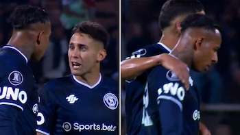 La insólita discusión entre Sebastián Villa y Matías Fernández en plena goleada de Independiente Rivadavia por la Libertadores