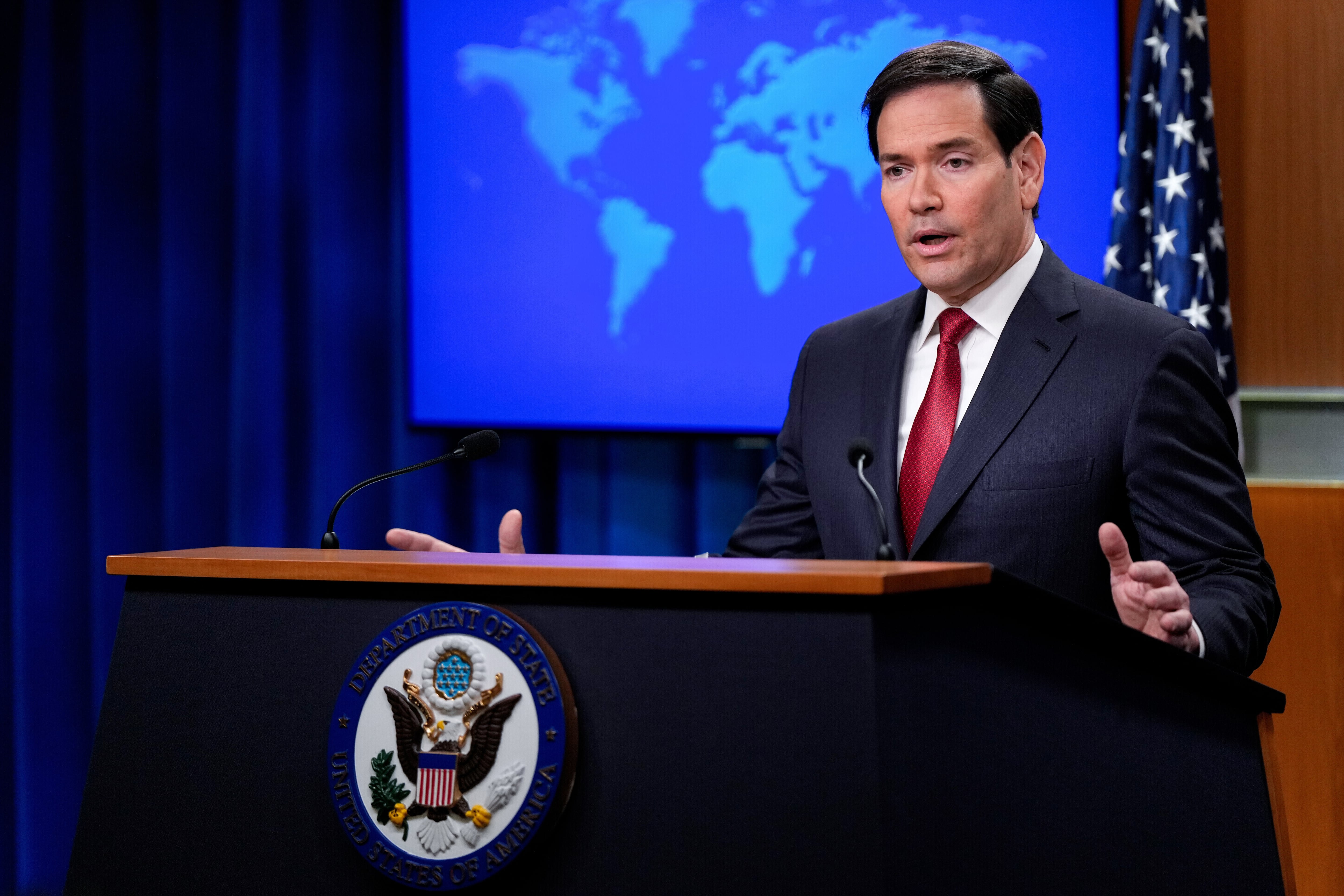 El secretario de Estado de Estados Unidos, Marco Rubio habla durante una conferencia de prensa en el Departamento de Estado, el viernes 19 de diciembre de 2025, en Washington (AP Foto/Julia Demaree Nikhinson)