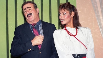 Analí Cabrera junto a Antonio