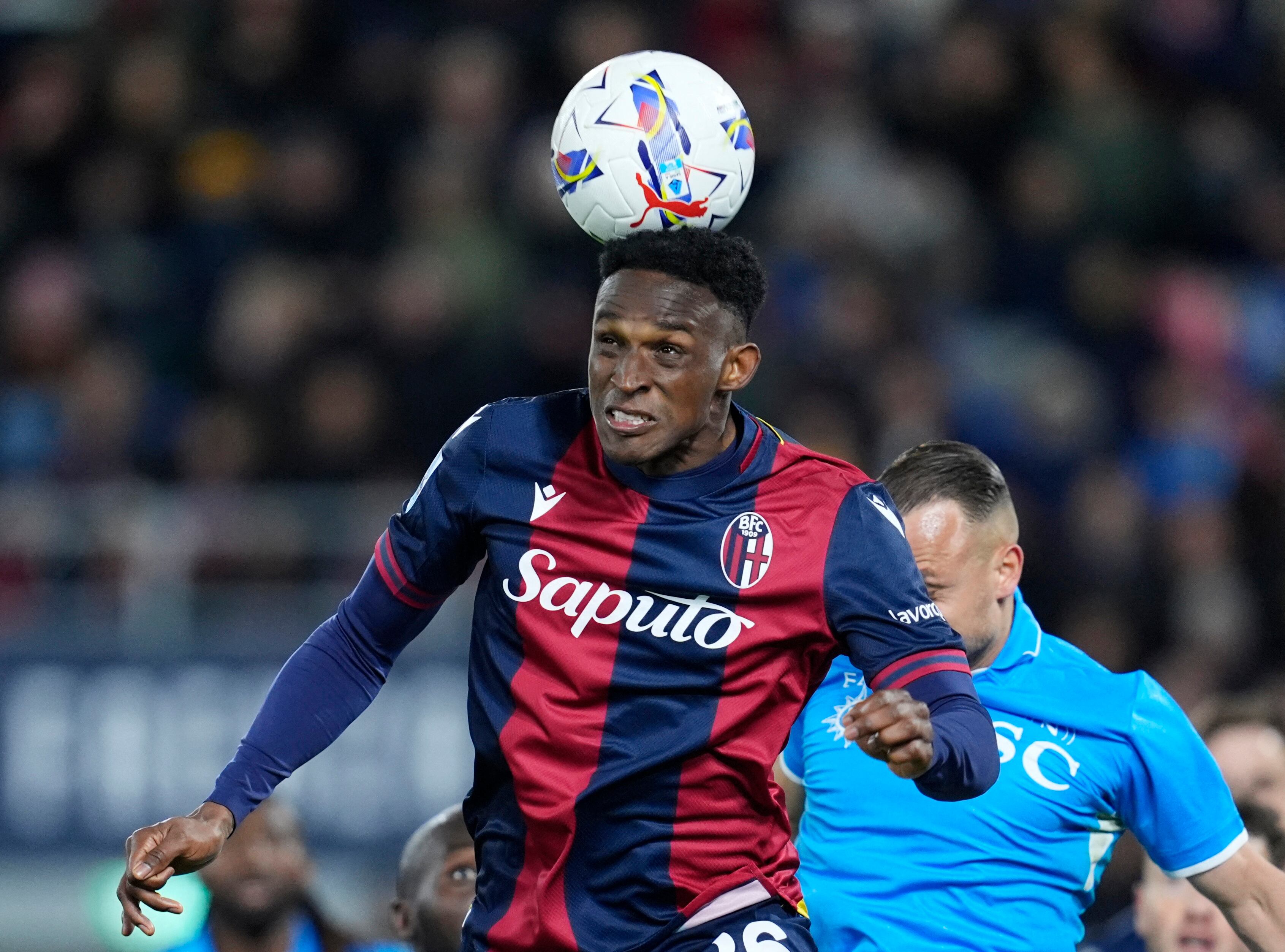 El futbolista destaca por su capacidad para anticipar jugadas y cortar ataques rivales, consolidándose como uno de los pilares defensivos más importantes del combinado nacional en los últimos encuentros - crédito Matteo Ciambelli/Reuters