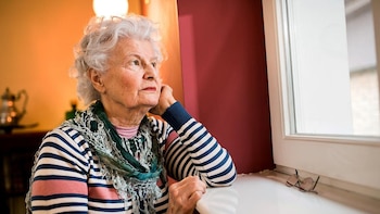 La soledad y el aislamiento pueden arrebatar años de vida saludable, según revela un amplio estudio