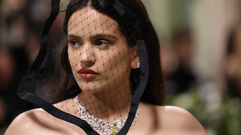 De Rosalía y Penélope Cruz a las hijas de Julio Iglesias: los españoles que han conquistado la Met Gala
