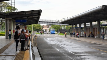 Habló trabajadora del MIO de Cali que fue lanzada a la calzada del sistema de transporte: “Ya coloqué la denuncia”