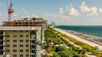 ¿Un desastre mortal puso fin al 'sueño' de los condominios en Florida?