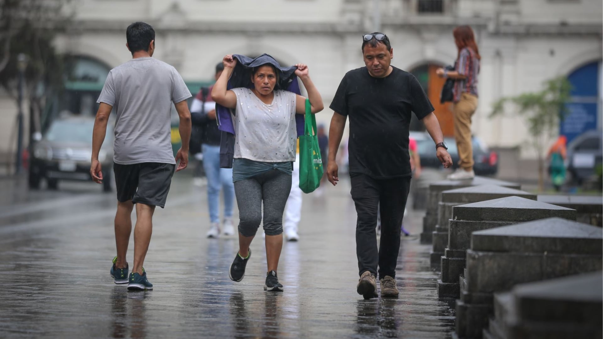 El Senamhi advierte sobre lluvias en gran parte del Perú durante el verano del 2027. (Andina)