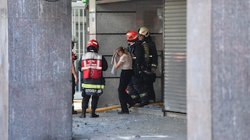 incendio edificio lindero a la sede de la Secretaría de Trabajo
