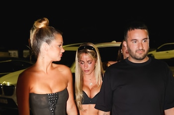 Tini Stoessel durante su ingreso