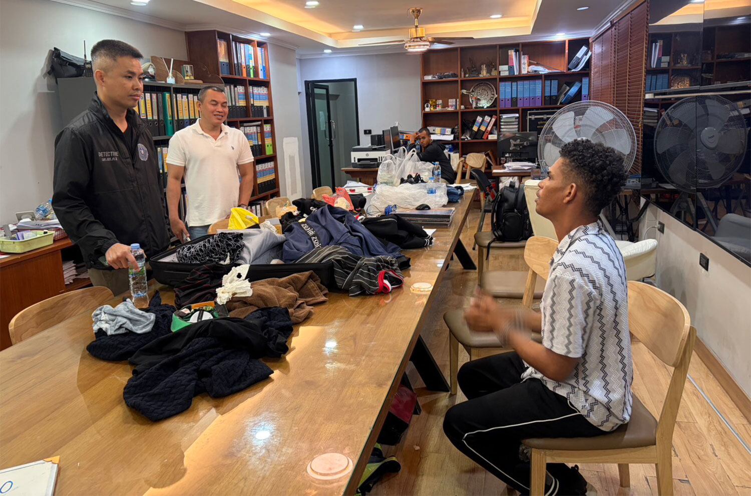 El colombiano tenía listo hasta el tiquete de vuelo para escapar a Doha, Catar - crédito Crime Asia/Facebook