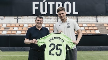 El Valencia logra la cesión del portero neerlandés Kayne van Oevelen