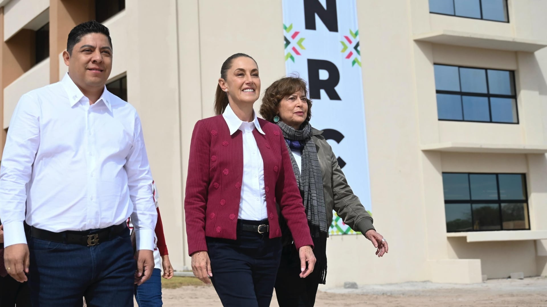 Claudia Sheinbaum anunció la futura cobertura nacional de la Beca Gertrudis Bocanegra para todos los alumnos de la Universidad Nacional Rosario Castellanos. | Presidencia