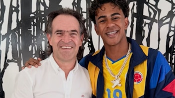 Lamine Yamal revoluciona Medellín: posó con el alcalde Federico Gutiérrez y visitó la comuna 13 con Ryan Castro