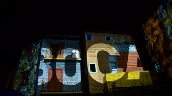 Un show de luces hizo