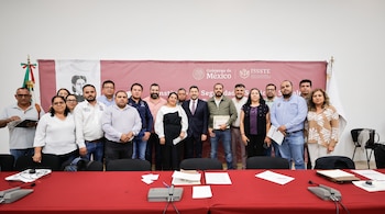 ISSSTE y CNTE Michoacán abren diálogo por servicios de salud.