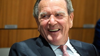 Putin propone al excanciller alemán Schroeder como mediador internacional sobre la guerra de Ucrania