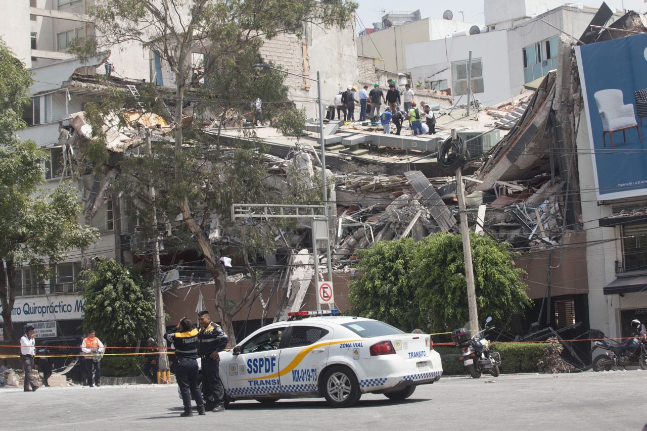 Los terremotos de 1985 y 2017 transformaron el paisaje de la Ciudad de México: algunos edificios fueron reconstruidos y otros dieron paso a plazas, parques y memoriales en honor a las víctimas