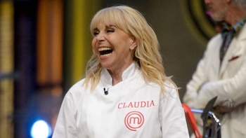 (Instagram: @claudiavillafaneok)