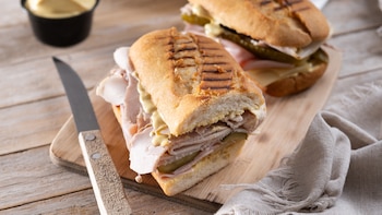 Receta de sándwich cubano, un clásico creado por inmigrantes en Florida que debes probar si eres fan de los bocadillos