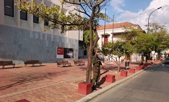 Los uniformados están desplegados por toda la ciudad - crédito @Ejercito_Div1 / X