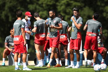 Con la plantilla completa, los