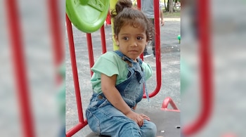 Isabella Aguirre - Nena Villa Gesell