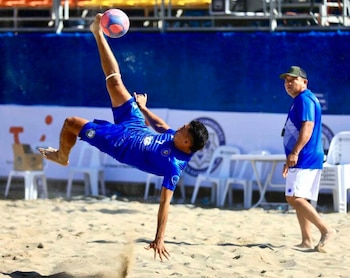 El club de fútbol playa representa a una comunidad costera de San Francisco Menéndez en Ahuachapán. (Foto cortesía INDES)