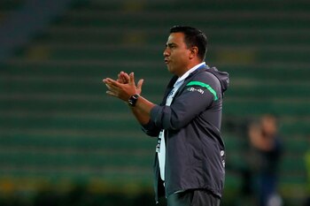 En la imagen el entrenador