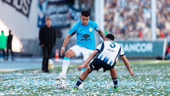 Belgrano le gana a Talleres en el clásico cordobés en el inicio de los octavos de final del Torneo Apertura