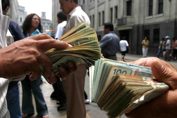 La legislación peruana brinda flexibilidad a las empresas que no pueden detener sus operaciones y buscan evitar mayores costos laborales.