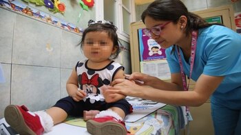 Polio, la enfermedad que amenaza a los niños por bajo índice de vacunación