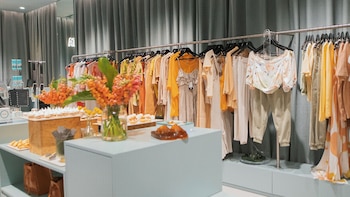 Los espacios modernos y monocromáticos