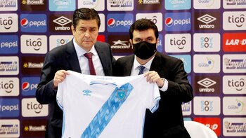 El mexicano Luis F. Tena