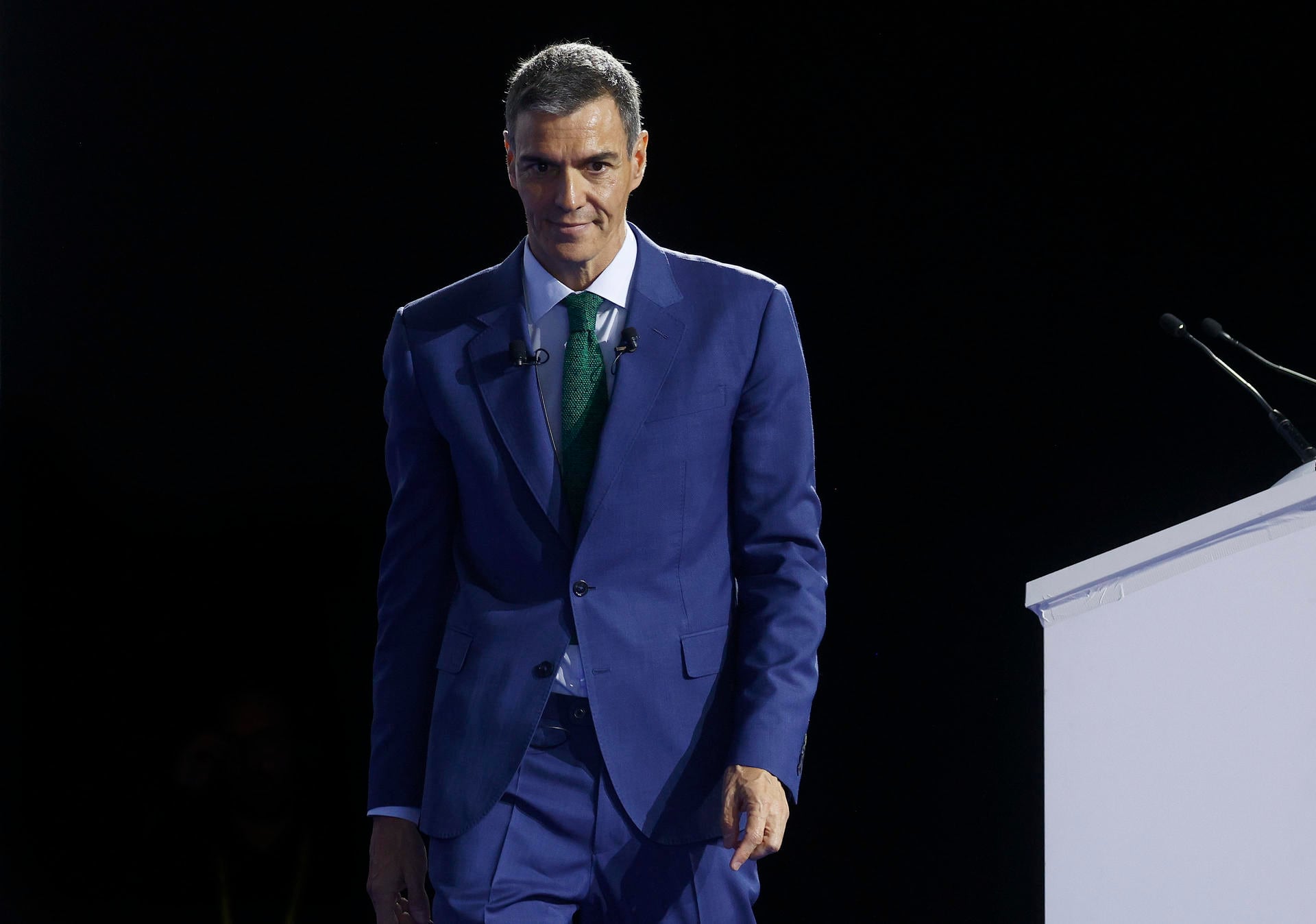 El presidente del Gobierno, Pedro Sánchez, durante su intervención este mediodía en la reunión anual del Cercle d, Economía . (EFE/ Quique Garcia)