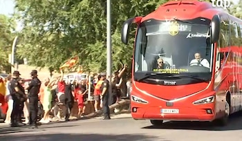La familia real recibe a los jugadores de la Selección Española de Fútbol tras su victoria en el Mundial. (RTVE)