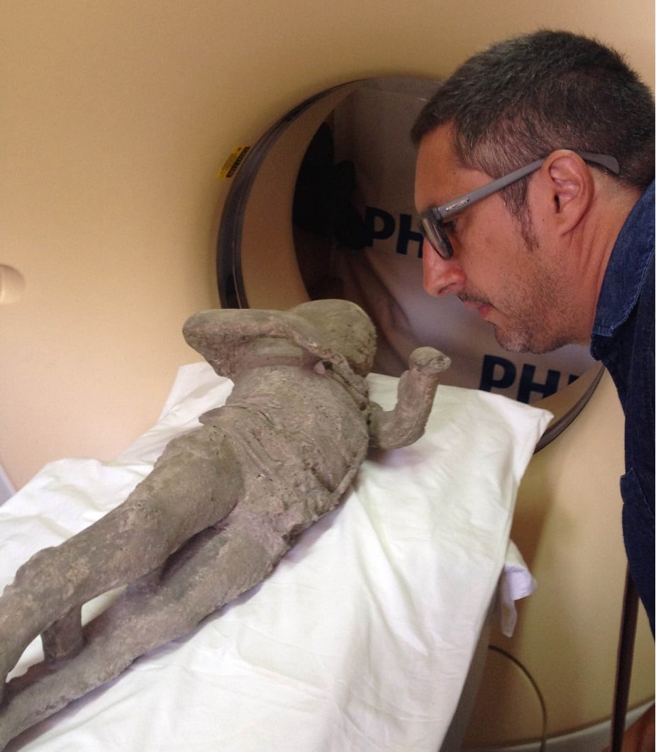 Los restos humanos muestran túnicas y mantos más propios del frío que del verano
(Universidad de Valencia)