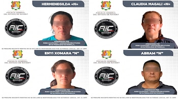 Los cinco elementos quedaron a disposición del Ministerio Público mientras la Fiscalía de Nayarit investiga su posible participación en el robo de más de 500 mil pesos de una caja fuerte. (Crédito: Fiscalía de Nayarit)