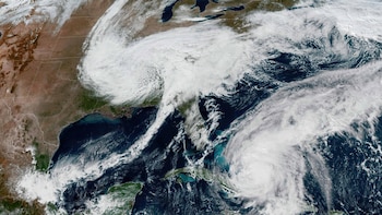 EEUU envía ayuda humanitaria a