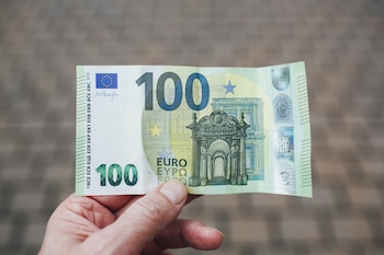Para la moneda europea, el tipo de cambio de venta se situó en S/ 4,003 por euro al cierre del 13 de mayo.