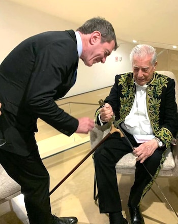 Darío Lopérfido con el premio